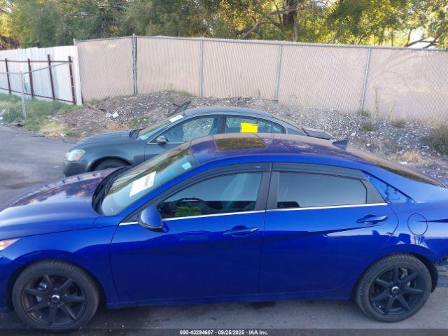 Hyundai ELANTRA Limited Image 10