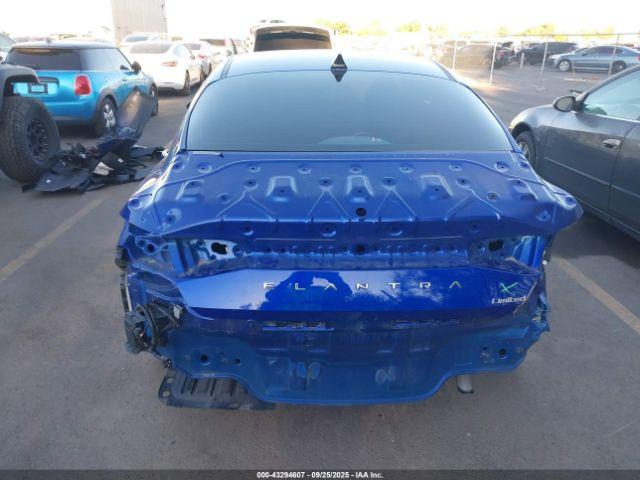 Hyundai ELANTRA Limited Image 14