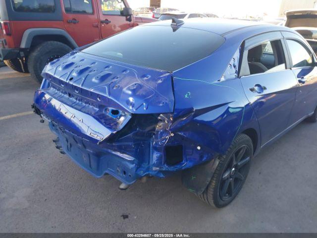 Hyundai ELANTRA Limited Image 16