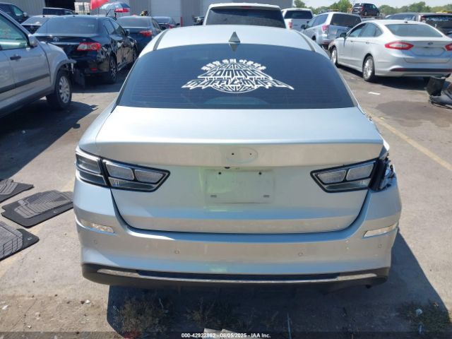 Kia Optima Lx Image 15