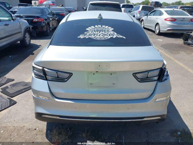 Kia Optima Lx Image 15