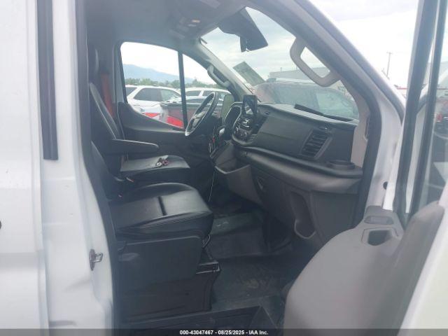 Ford Transit Image 11