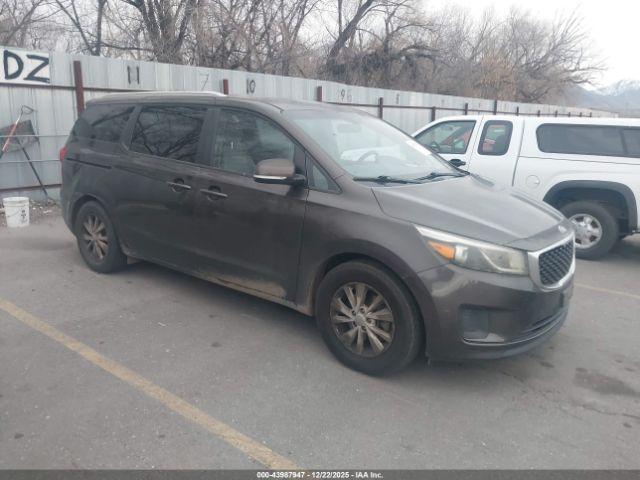  Salvage Kia Sedona