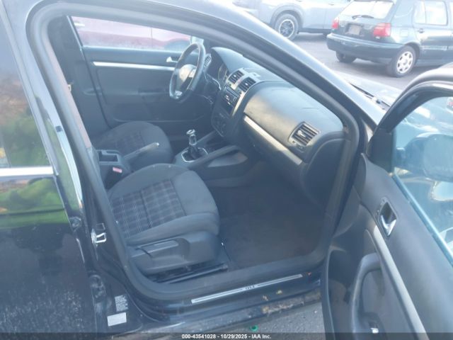 Volkswagen Jetta Gli Image 11