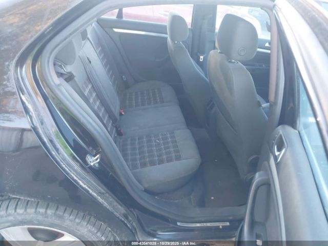 Volkswagen Jetta Gli Image 8