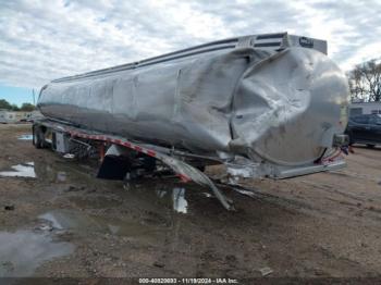  Salvage Mac Ltt Trailer