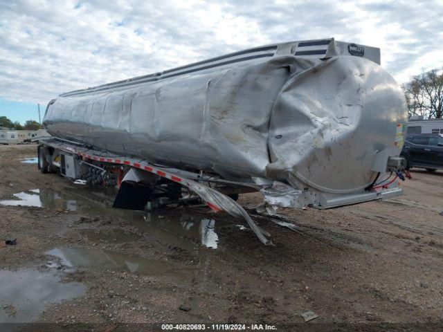  Salvage Mac Ltt Trailer