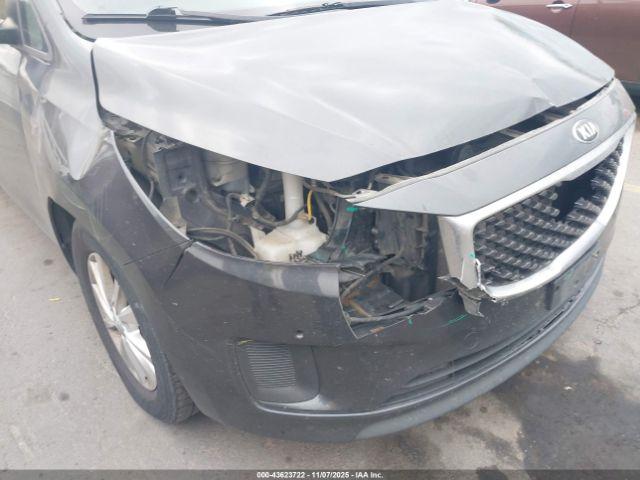 Kia Sedona Lx Image 12