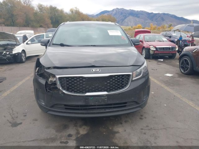 Kia Sedona Lx Image 9