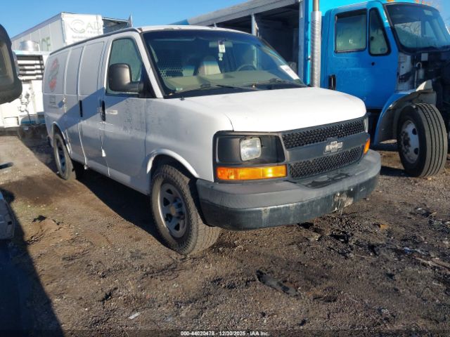 Chevrolet Express Image 1