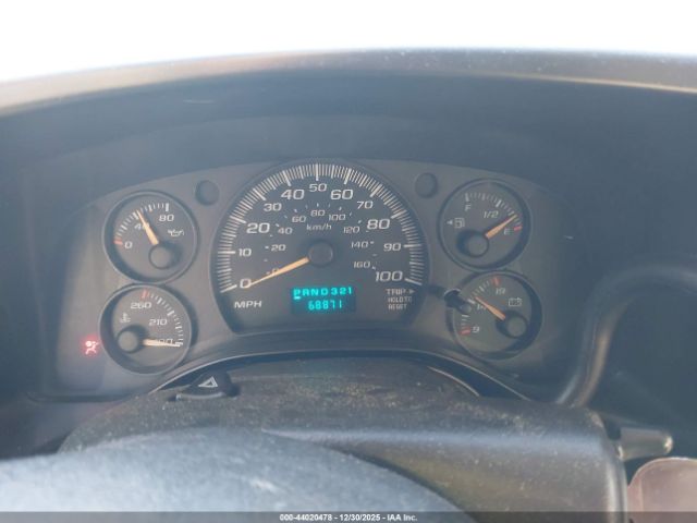 Chevrolet Express Image 3