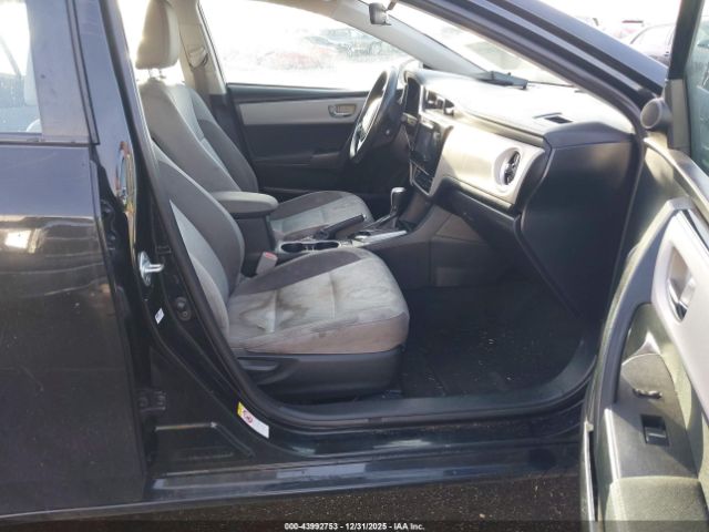 Toyota Corolla Le Image 8