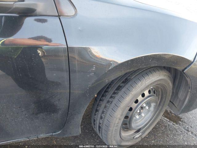 Toyota Corolla Le Image 2