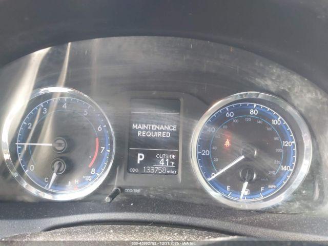 Toyota Corolla Le Image 11