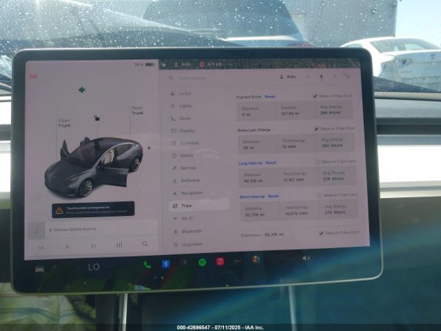 Tesla Model 3 Image 8
