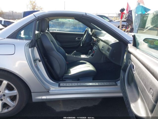 Mercedes-Benz Slk-class Kompressor Image 8