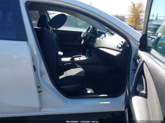 Mazda Mazda3 I Touring Image 11