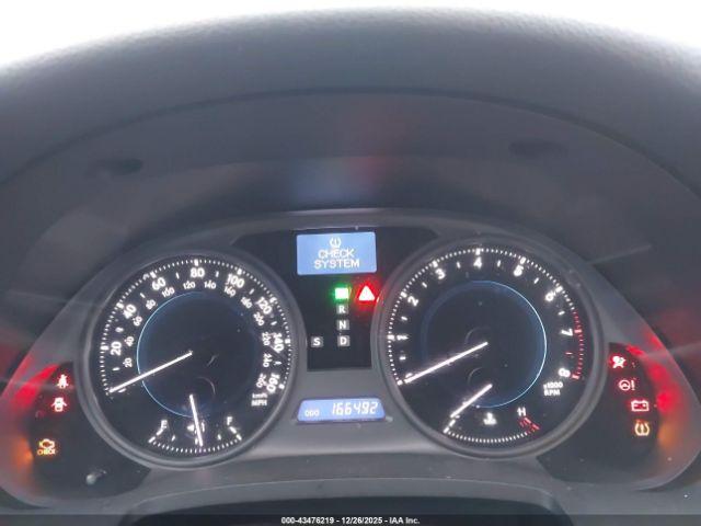Lexus Is Image 4