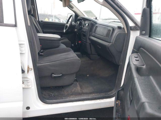 Dodge Ram 1500 Image 4