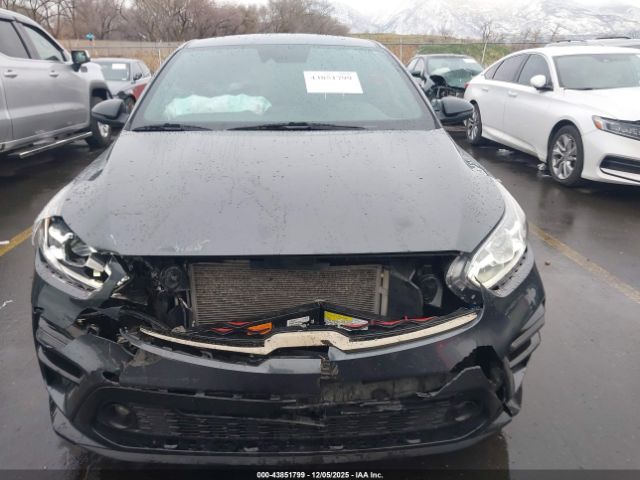 Kia Forte Gt Image 13