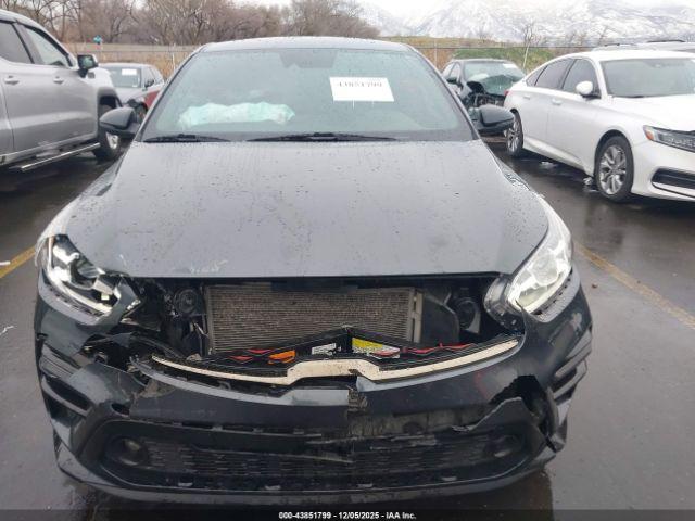 Kia Forte Gt Image 13