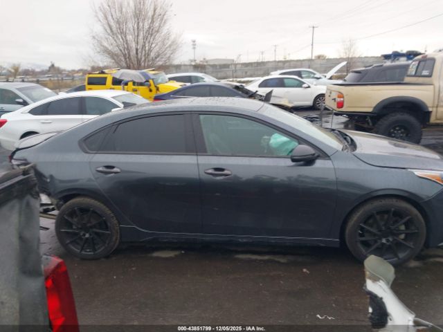 Kia Forte Gt Image 14