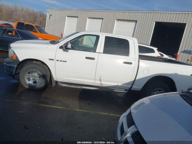 Dodge Ram 1500 St Image 16