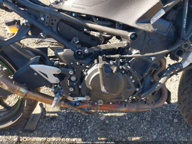 Kawasaki Ex400 Image 6