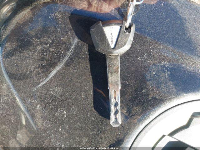 Kawasaki Ex400 Image 9