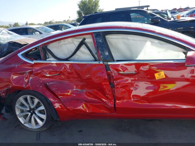 Tesla Model 3 Image 3