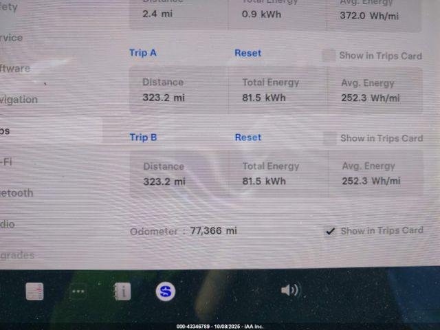 Tesla Model 3 Image 8