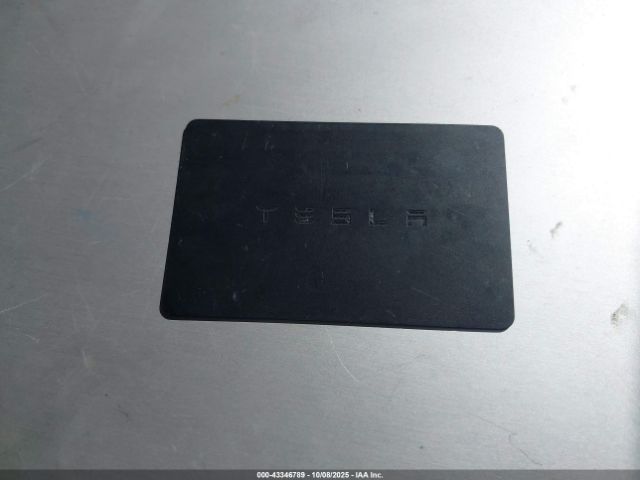 Tesla Model 3 Image 13