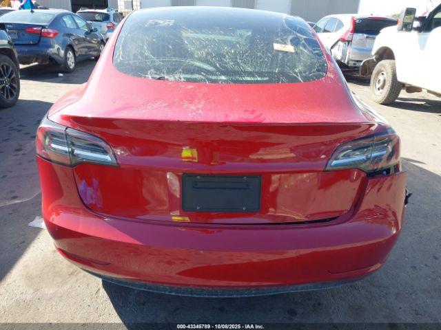 Tesla Model 3 Image 11