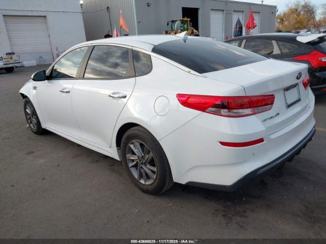 Kia Optima Lx Image 12