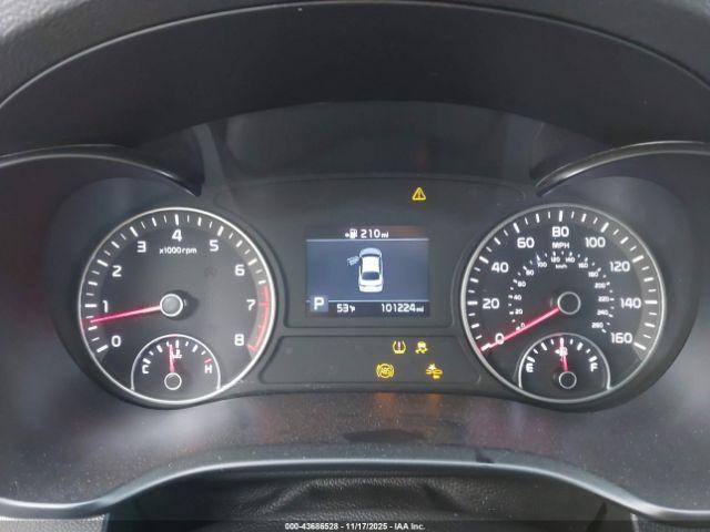 Kia Optima Lx Image 10