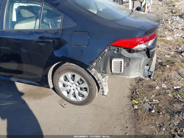 Toyota Corolla Le Image 14