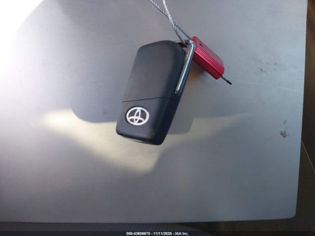 Toyota Corolla Le Image 13