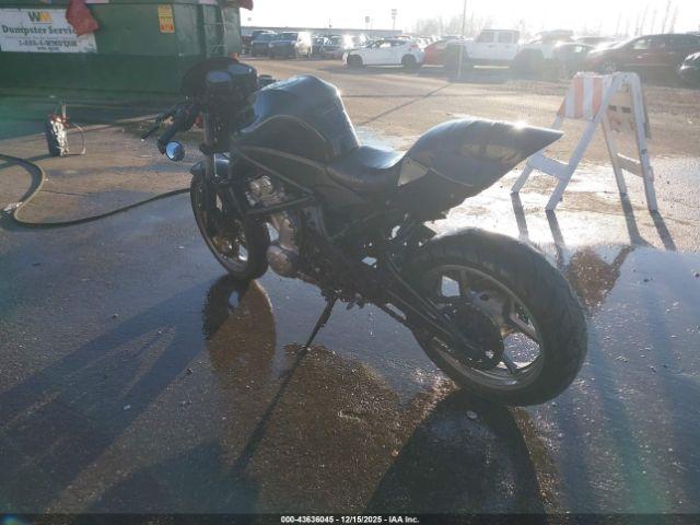 Kawasaki Ex650 A6f Image 13