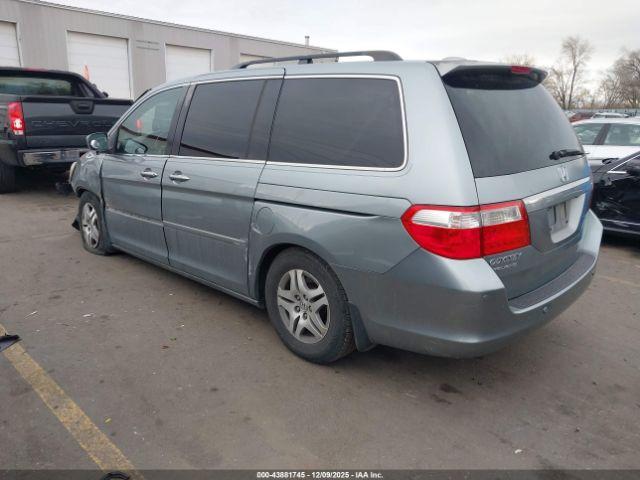 Honda Odyssey Touring Image 4