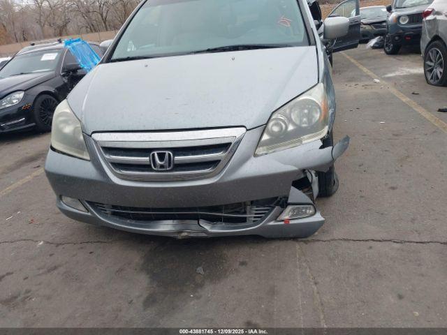 Honda Odyssey Touring Image 5