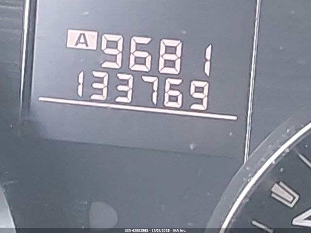 Subaru Outback 2.5i Premium Image 10