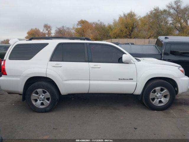 Toyota 4Runner Sr5 Sport V6 Image 14