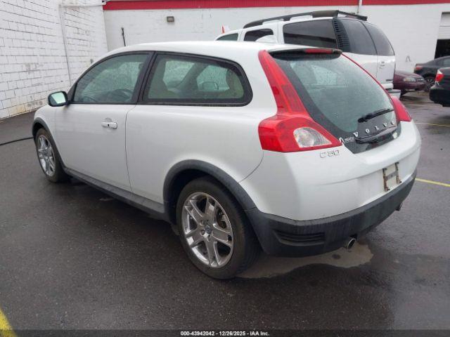 Volvo C30 Image 10
