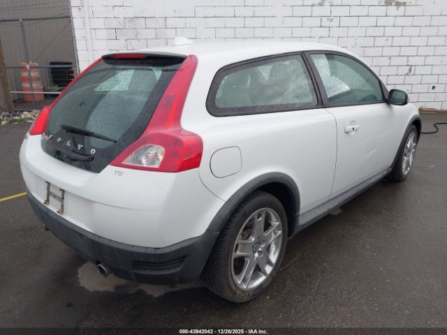 Volvo C30 Image 11