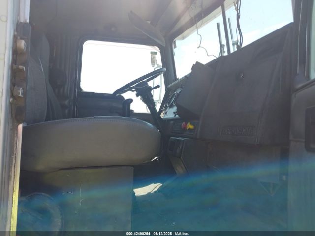 Kenworth Construction W900 Image 4