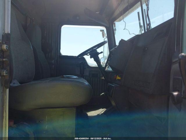 Kenworth Construction W900 Image 2