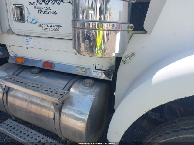 Kenworth Construction W900 Image 8