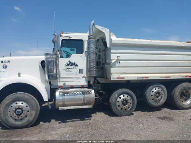 Kenworth Construction W900 Image 11