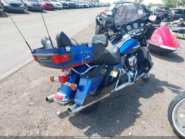 Harley-Davidson Flhtk Image 8