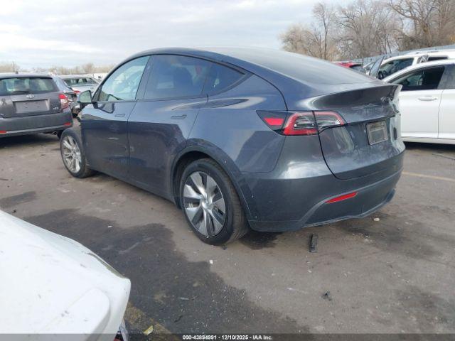 Tesla Model Y Image 4